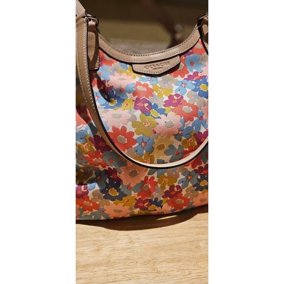 Coach Peyton Floral Print Canvas Tote Bag With Leather Trim - Picture 2 of 11